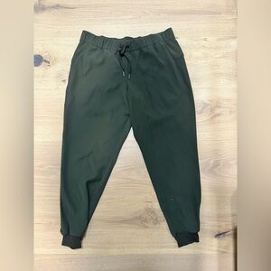 Lululemon On The Fly Jogger Elastic Drawstring Waist Dark Olive Green Women’s 12